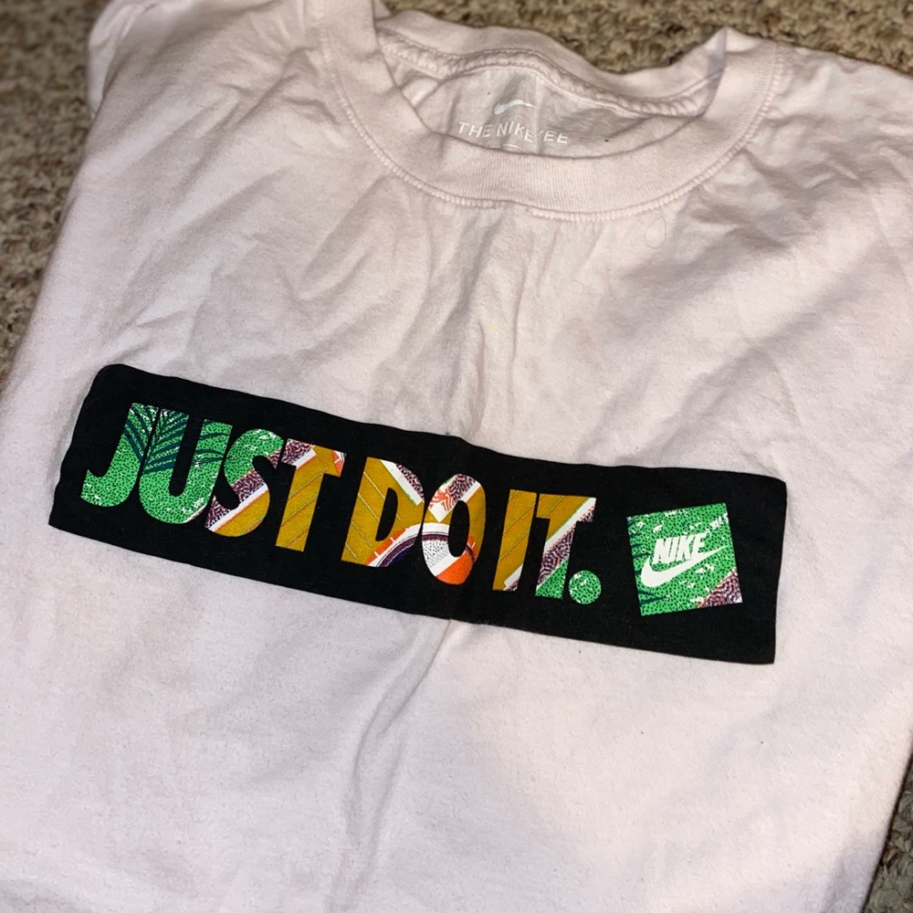 nike tee
